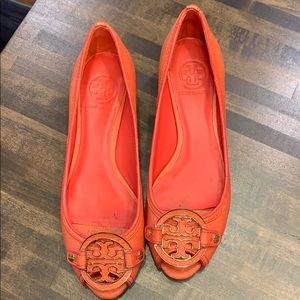 7.5 Tory Burch open toe shoes